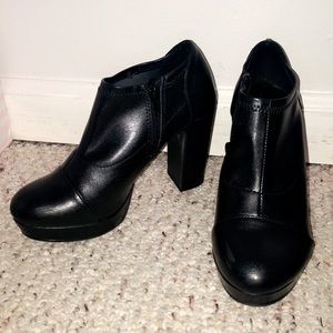 💸2 FOR $15💸 Platform ankle boots